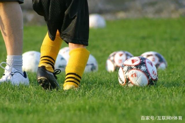 阿斯：穆里尼奥极力说服贡萨洛留队，恩德里克再次外租成现实选项